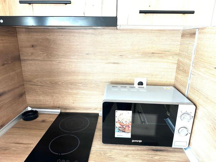Green Park Apartment - Brand New Studio! ルセ エクステリア 写真